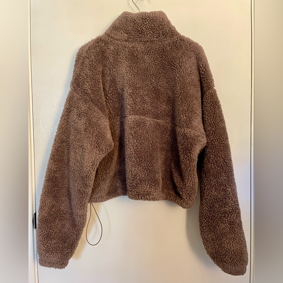 Old Navy Cropped Fluffy Pullover - Picture 2 of 4